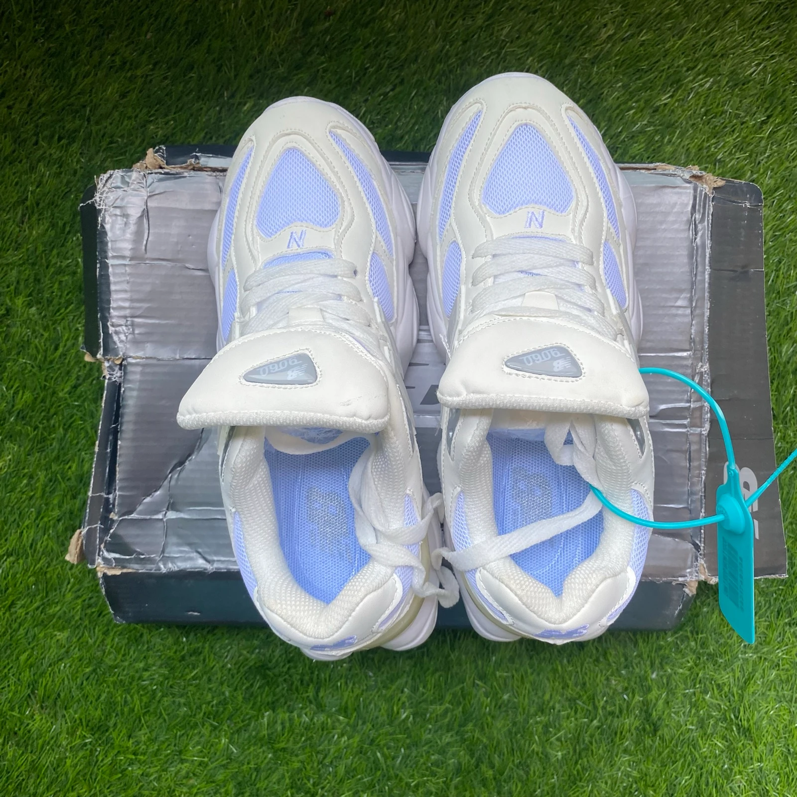 New Balance 9060 White | Size 39 | New | With Box – photo 3